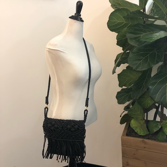 Macrame fringe crossbody bag - Picture 5 of 5